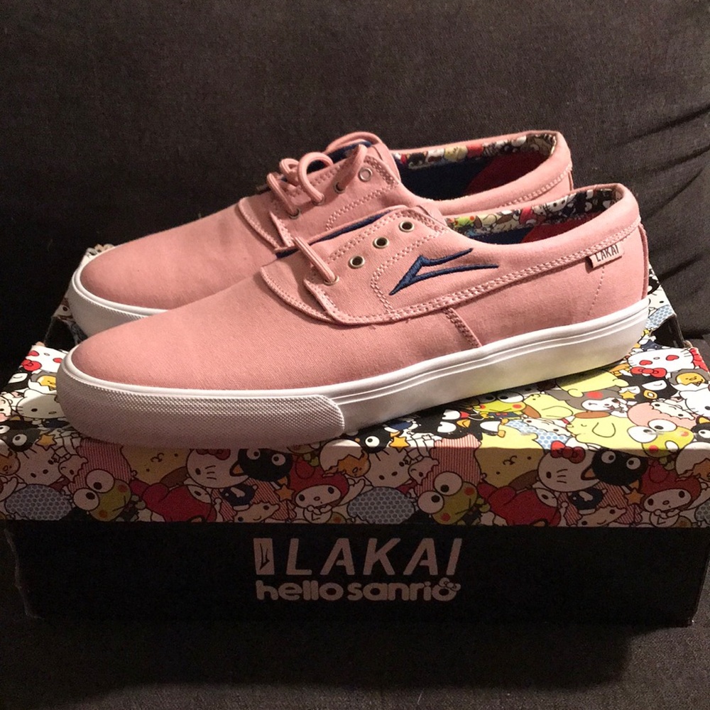 NEW** Pink Hello Kitty/ Sanrio Lakai